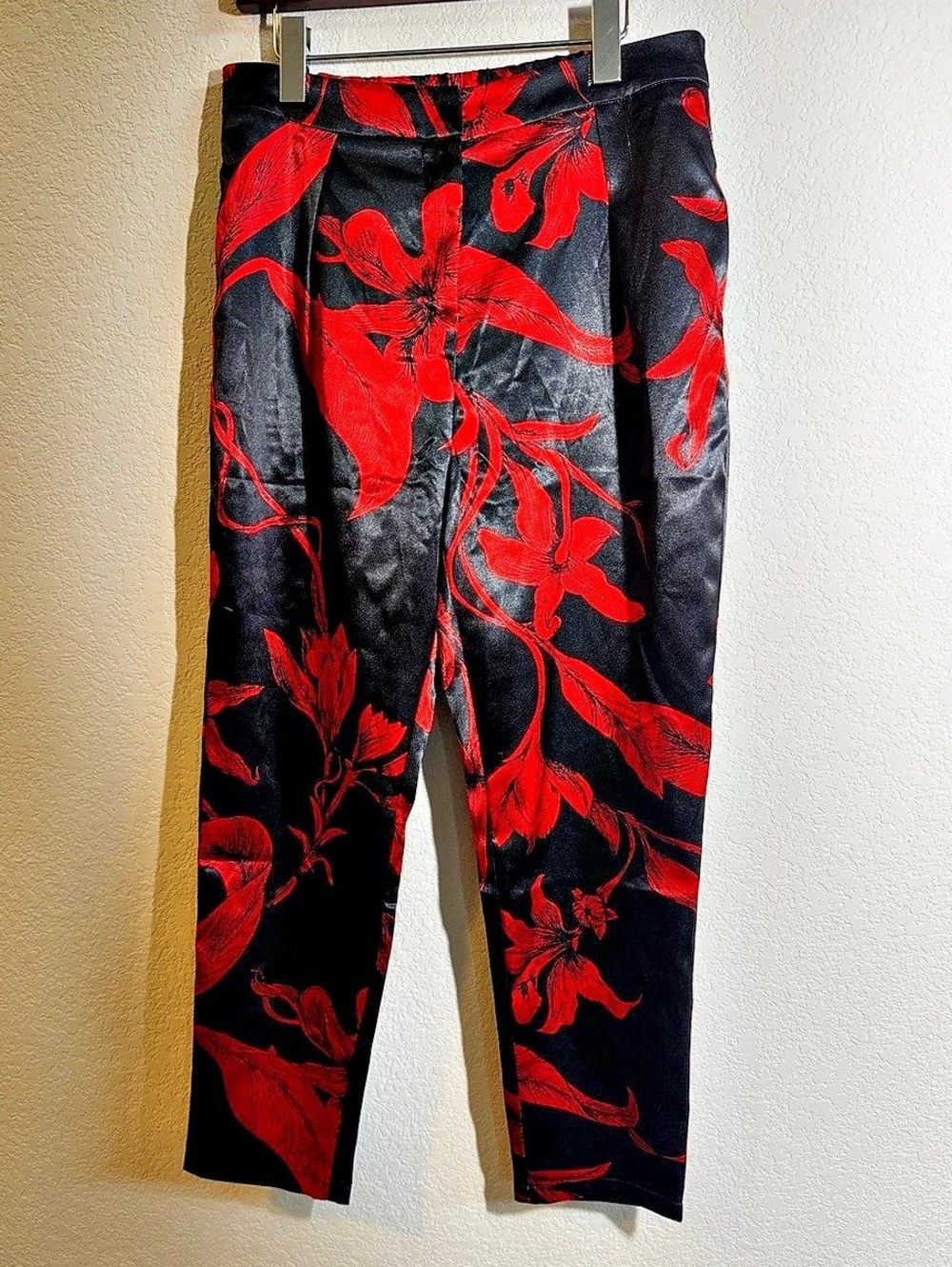 A Peach red and black pants Floral Straight Size Large retro whimsical artsy